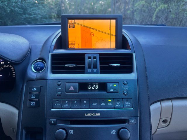 Used 2010 Lexus HS 250h w/ Preferred Accessory Package FWD image 17