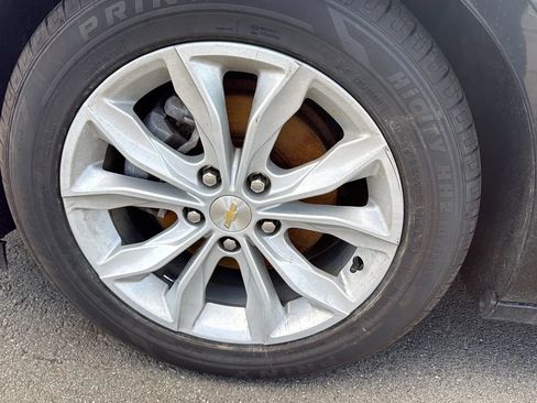 Used 2019 Chevrolet Malibu LT FWD image 11