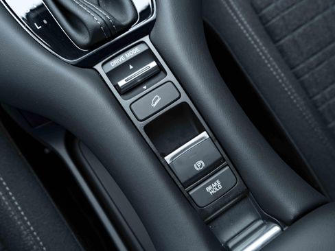 Used 2026 Honda HR-V LX image 28