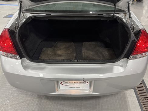 Used 2011 Chevrolet Impala LS image 6