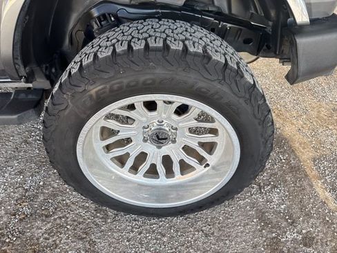 Used 2023 Ford Bronco Outer Banks image 5