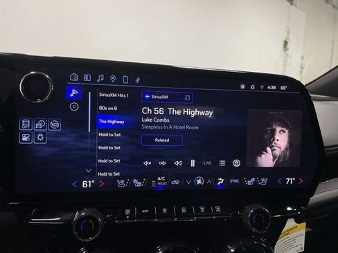 Used 2024 Chevrolet Blazer EV RS image 16