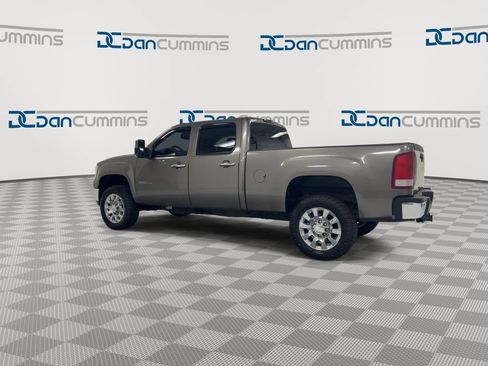 Used 2012 GMC Sierra 2500 SLE w/ SLE Preferred Package AWD/4WD image 6