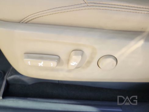 Used 2023 Toyota 4Runner Limited image 12