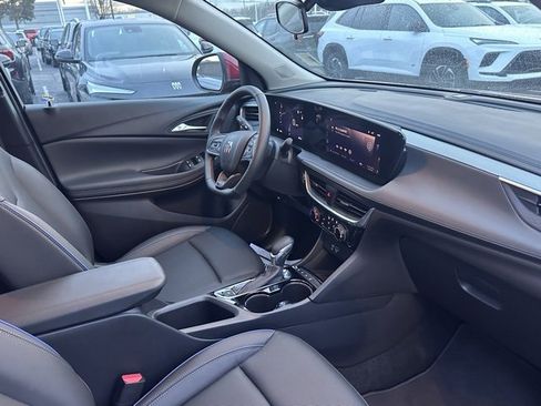 Used 2026 Buick Encore GX Sport Touring w/ Advanced Technology Package image 17