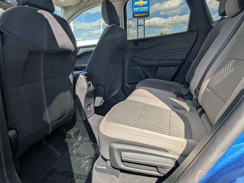 Used 2022 Ford Escape SE w/ Cold Weather Package FWD image 13
