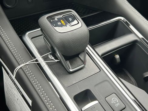 New 2026 Nissan Pathfinder Platinum image 33