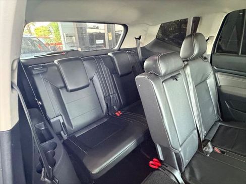Used 2022 Volkswagen Atlas SE w/ Panoramic Sunroof Package FWD image 18