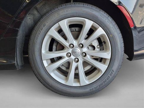 Used 2015 Chrysler 200 S w/ Comfort Group AWD/4WD image 20
