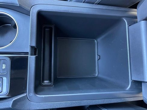 Certified 2025 Honda Pilot Touring image 21
