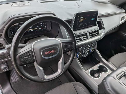 Used 2024 GMC Yukon XL SLE AWD/4WD image 2