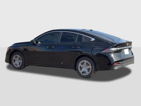 New 2026 Nissan Sentra S w/ Floor Mat Package FWD image 3