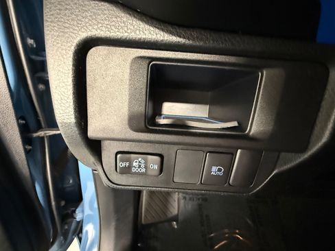 Used 2019 Toyota Tacoma SR5 image 28