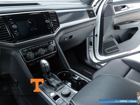 Used 2023 Volkswagen Atlas Cross Sport SEL AWD/4WD image 23