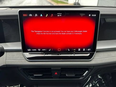 Certified 2025 Volkswagen Tiguan SE R-Line AWD/4WD image 34