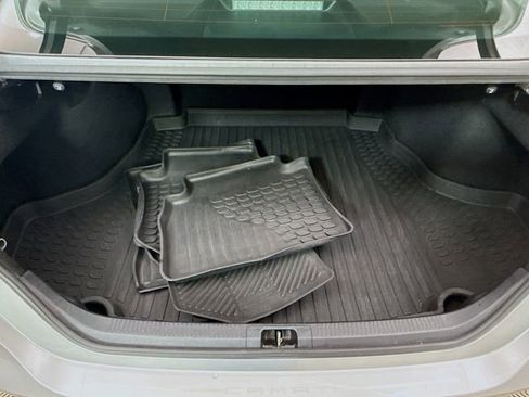 Used 2020 Toyota Camry XLE image 25