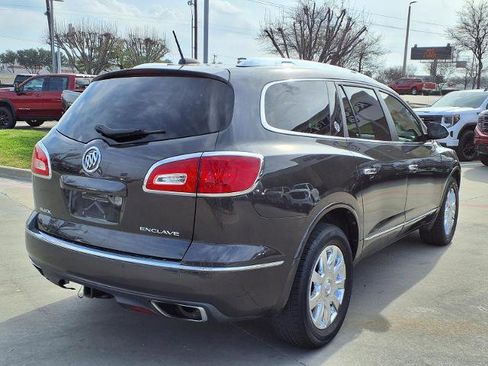 Used 2017 Buick Enclave Leather image 3