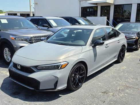 Used 2025 Honda Civic Sport image 24