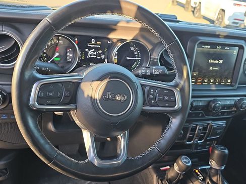 Used 2022 Jeep Wrangler Unlimited Sahara w/ Cold Weather Group image 30