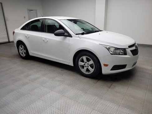 Used 2014 Chevrolet Cruze LT FWD image 11