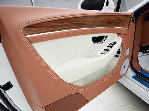 Used 2024 Bentley Continental GT Speed image 42