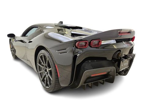 Used 2022 Ferrari SF90 Stradale AWD/4WD image 11