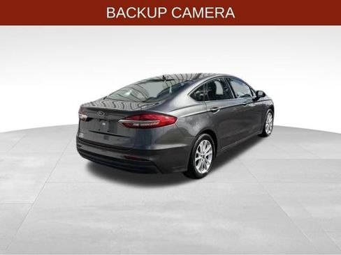 Used 2019 Ford Fusion SE FWD image 7