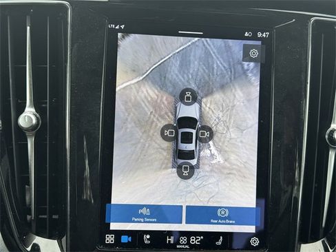 Used 2024 Volvo S60 B5 Plus image 29