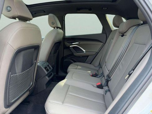 Certified 2025 Audi Q5 Premium w/ Convenience Package AWD/4WD image 23