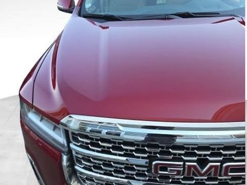 Used 2023 GMC Acadia Denali w/ Denali Ultimate Package AWD/4WD image 5