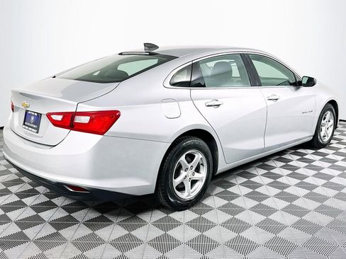 Used 2017 Chevrolet Malibu LS FWD image 24