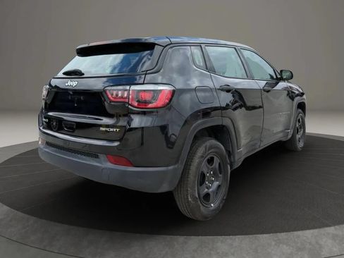 Used 2017 Jeep Compass Sport AWD/4WD image 7