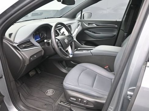 Used 2023 Buick Enclave Essence AWD/4WD image 9