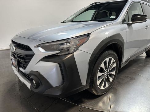 Used 2023 Subaru Outback Limited AWD/4WD image 7