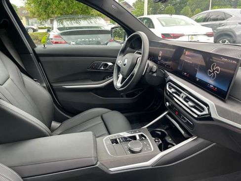 Used 2024 BMW 330i Sedan image 36