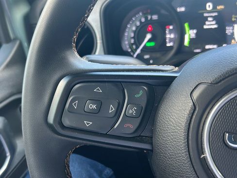 Used 2024 Jeep Wrangler Unlimited w/ Convenience Group image 24