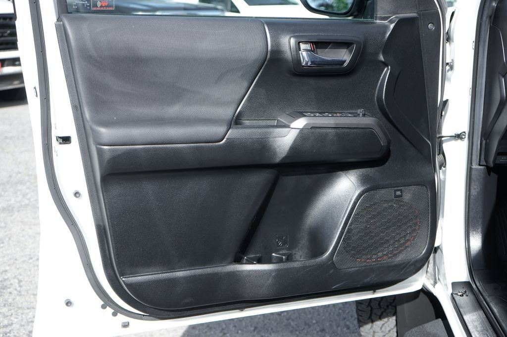 Used 2021 Toyota Tacoma TRD Pro AWD/4WD image 14