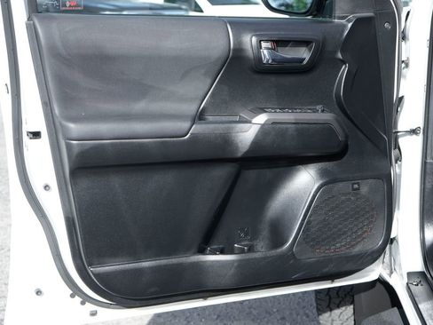 Used 2021 Toyota Tacoma TRD Pro AWD/4WD image 14