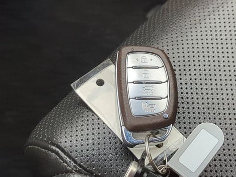 Used 2021 Hyundai Tucson Limited AWD/4WD image 34
