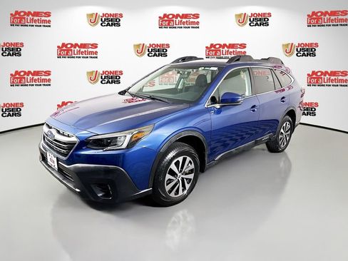 Used 2020 Subaru Outback Premium image 12