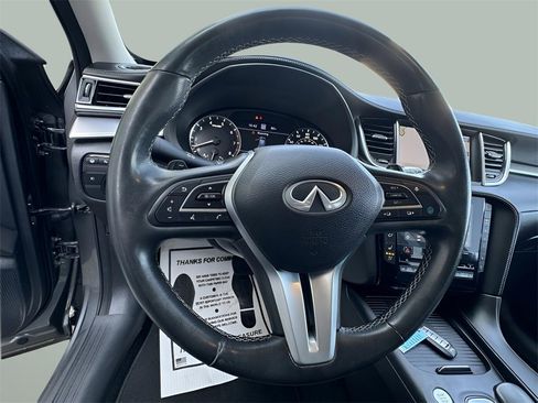 Used 2022 INFINITI QX50 Essential image 19
