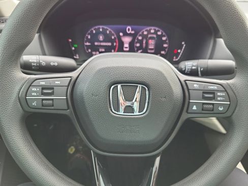Certified 2025 Honda Accord SE image 25