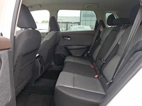 Certified 2022 Nissan Rogue SV AWD/4WD image 11