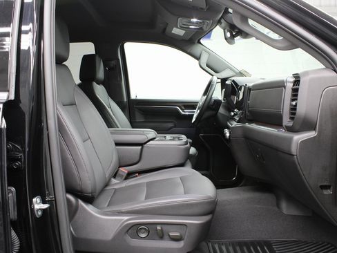 Used 2024 GMC Sierra 1500 SLT image 24