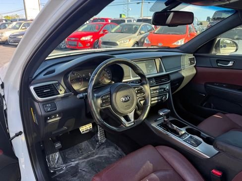 Used 2016 Kia Optima SX w/ Launch Edition Package image 10