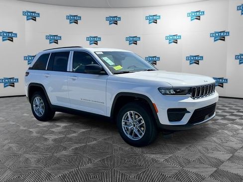 New 2026 Jeep Grand Cherokee Laredo X AWD/4WD image 7