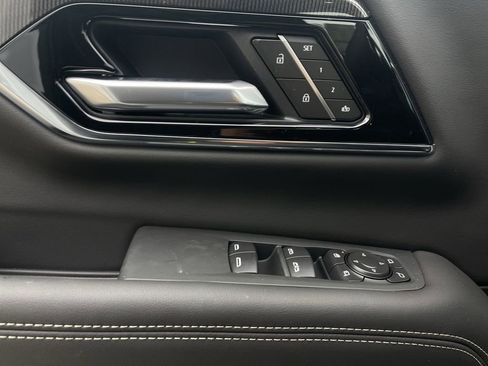 New 2026 GMC Yukon Elevation RWD image 23