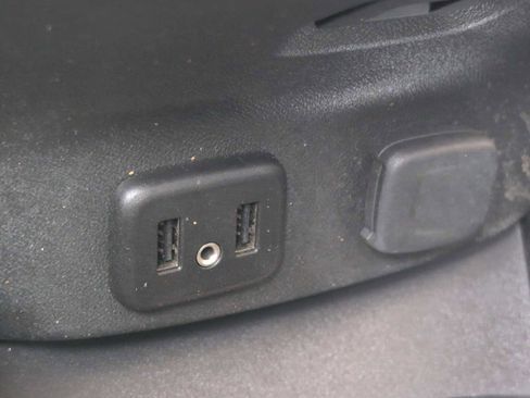 Used 2016 Chevrolet Malibu LT FWD image 29