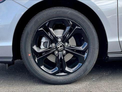 New 2025 Honda Accord SE image 8