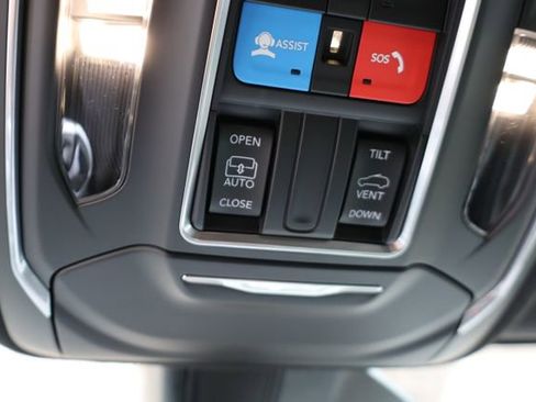 New 2026 Jeep Grand Cherokee L 4WD image 28